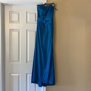 Jessica McClintock strapless gown